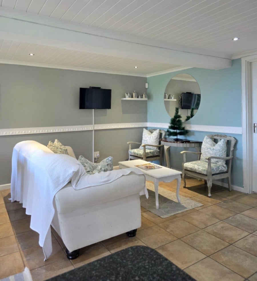 3 Bedroom Property for Sale in Sunrise On Sea Eastern Cape